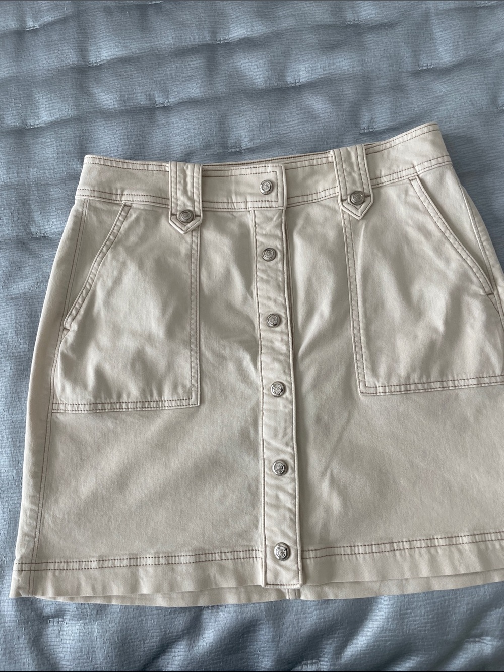 White House Black Market Cream Button-Front Mini Skirt